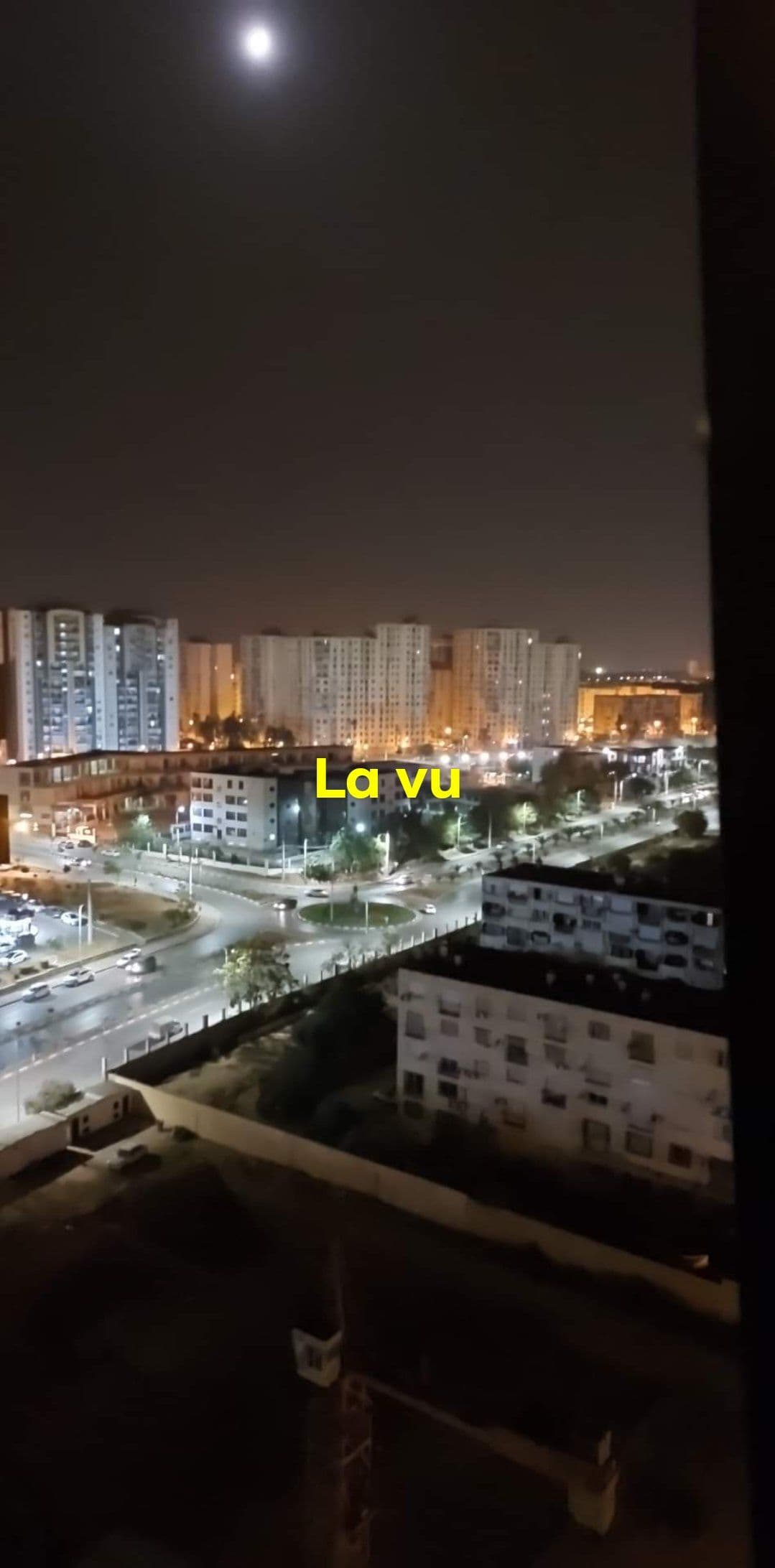اقامة داخل مركز تجاري المول 3