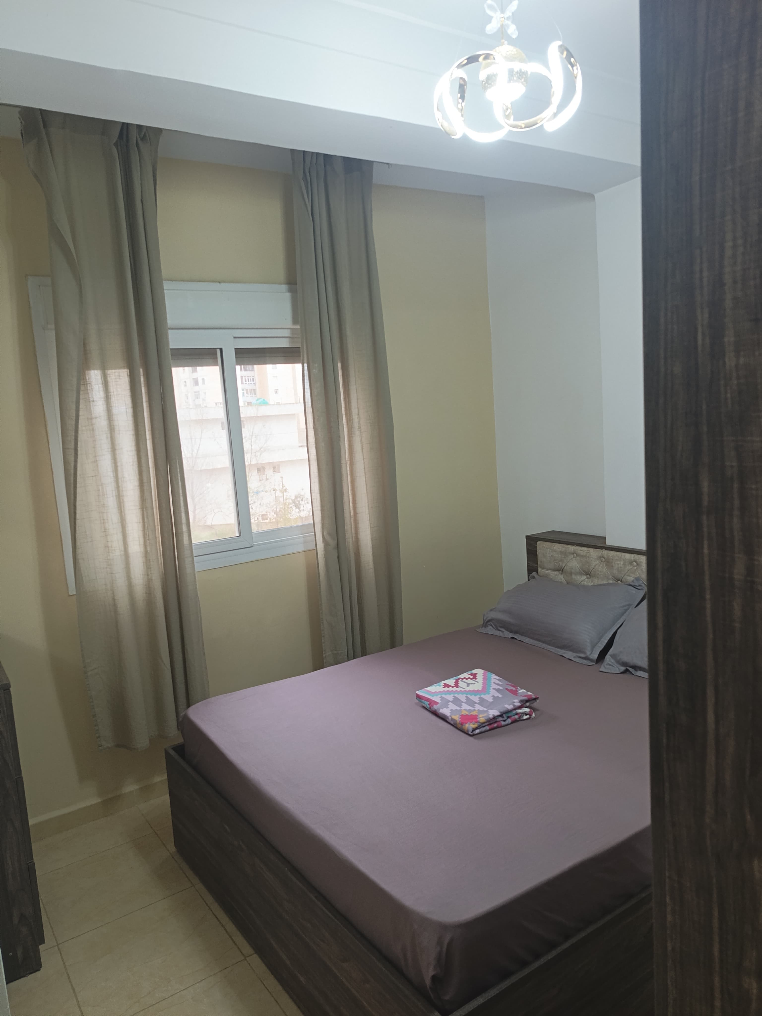 F3 proche Tramway et toutes commodités 8