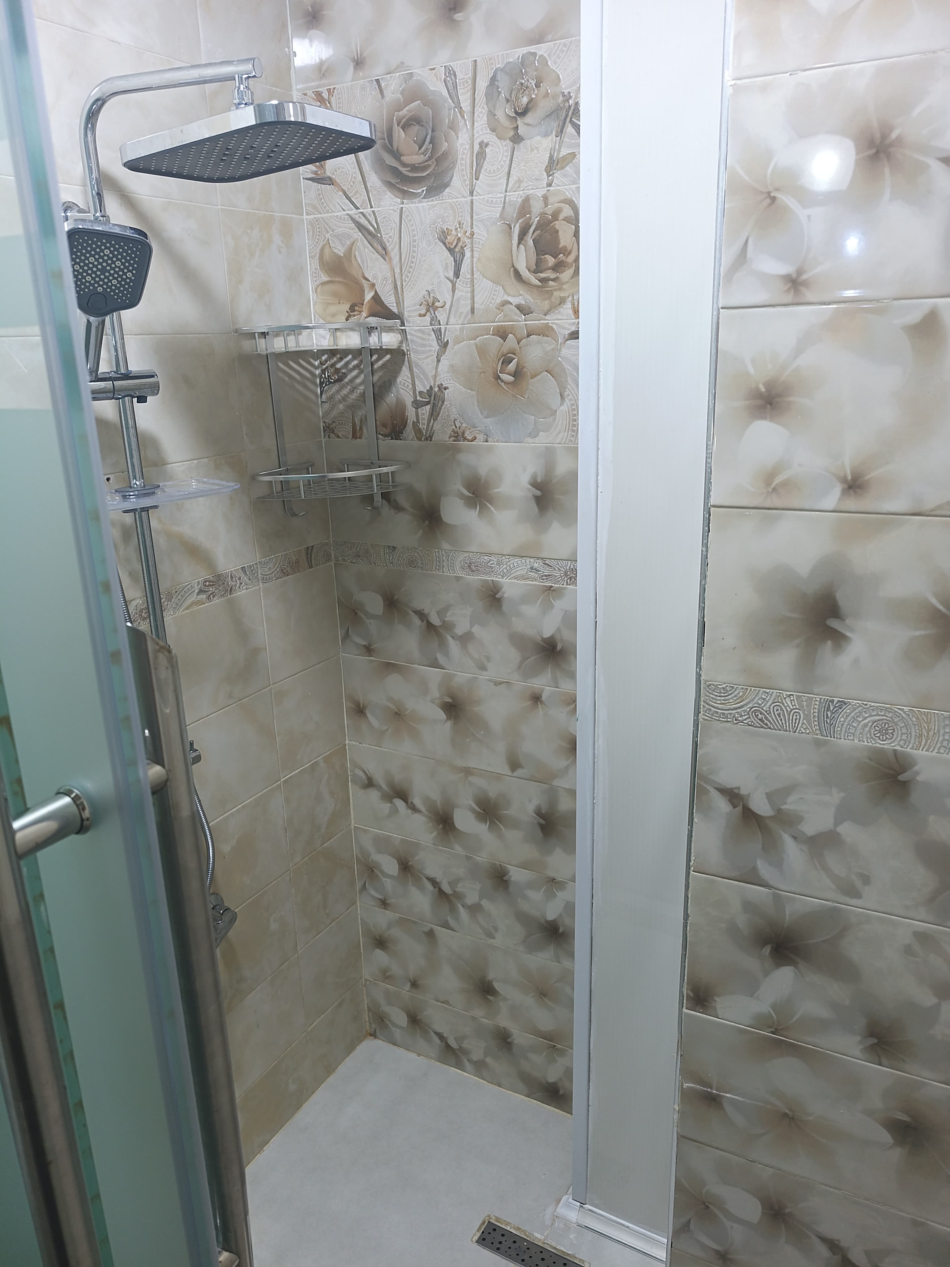 F3 proche Tramway et toutes commodités 7