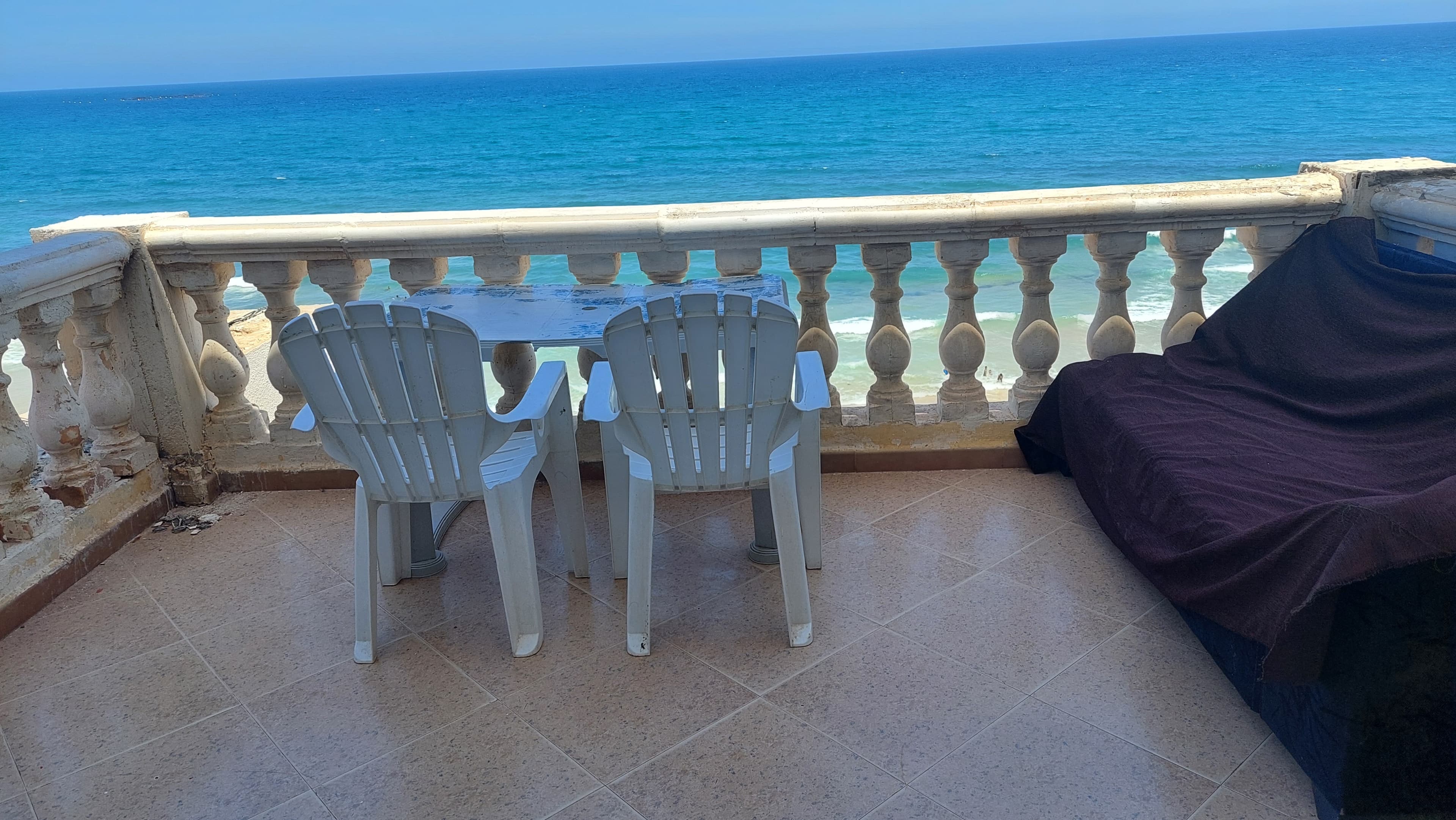 Appartement F3 pour 07 personnes au bord de mer 9