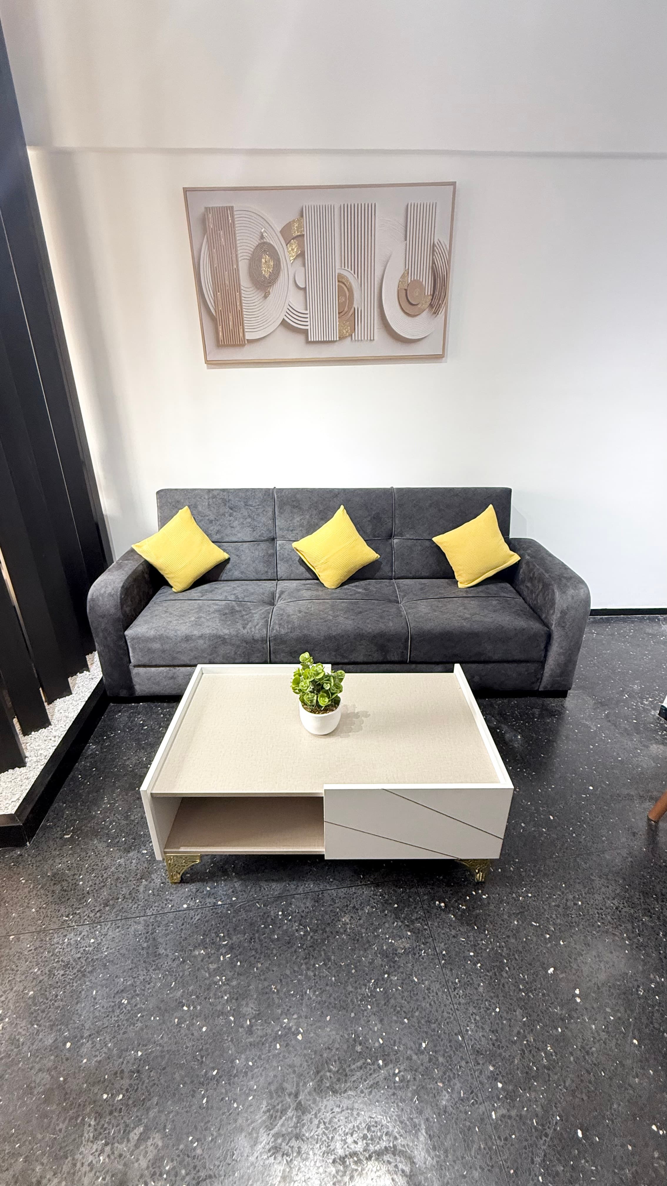Sarah Loft 6
