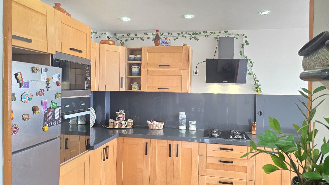 Turquoise loft 12